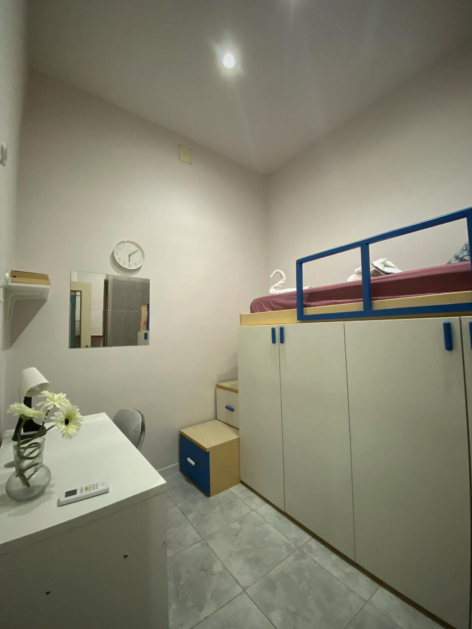 דירות La Casa Al Centro " Vicino Al Centro Storico Di Napoli" מראה חיצוני תמונה