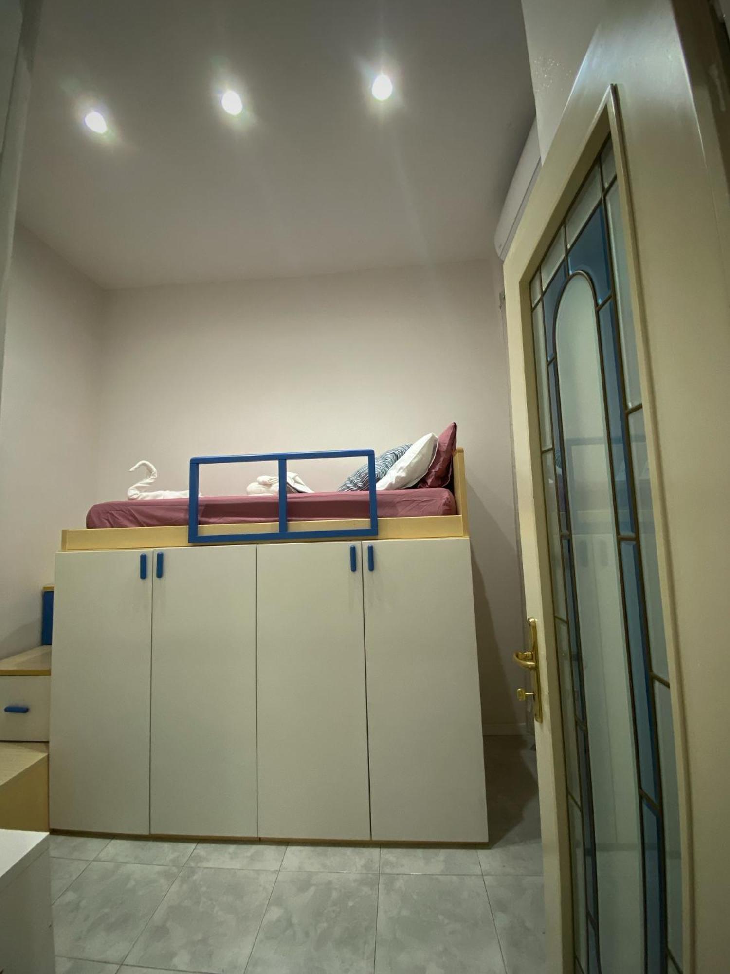 דירות La Casa Al Centro " Vicino Al Centro Storico Di Napoli" מראה חיצוני תמונה