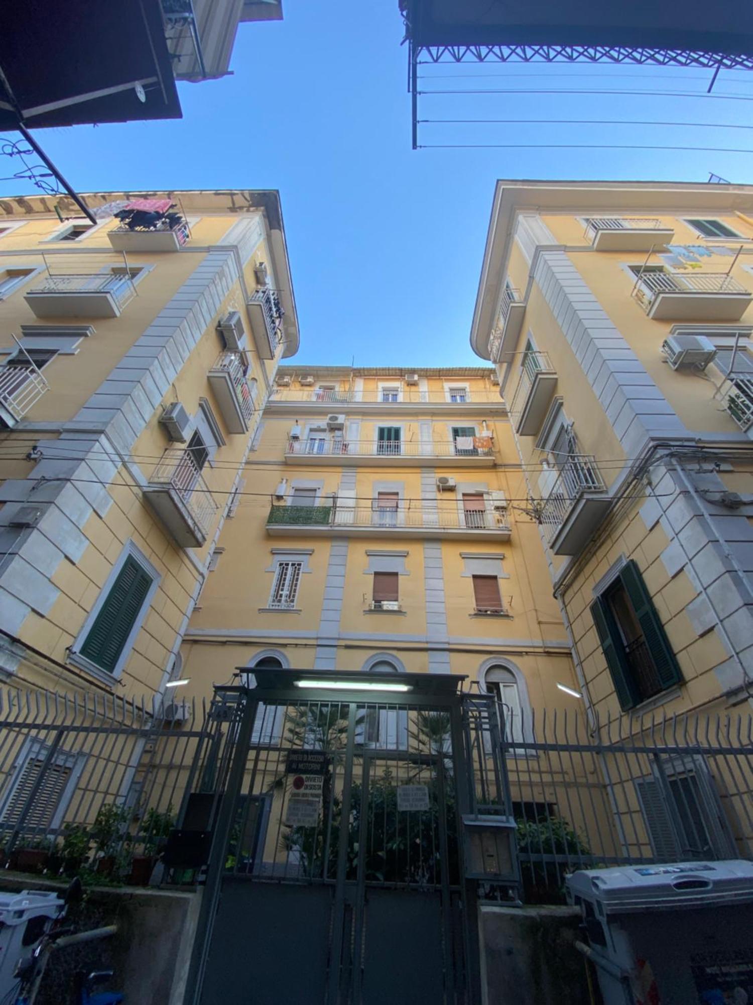 דירות La Casa Al Centro " Vicino Al Centro Storico Di Napoli" מראה חיצוני תמונה
